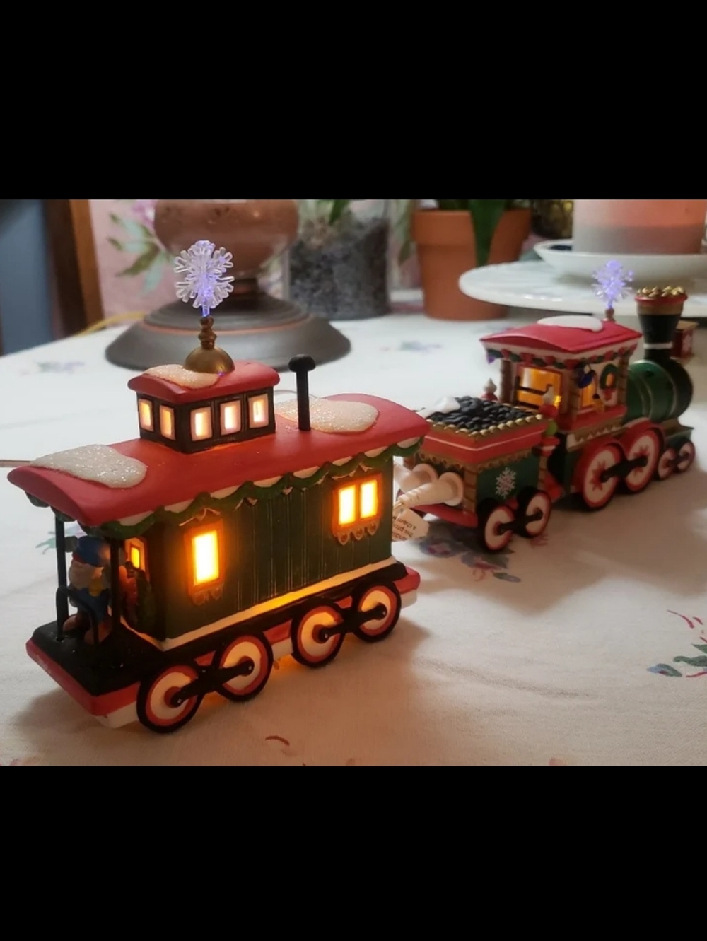 Rare Department 56 North Pole Series "Northern Lights Caboose" Lit Accessory